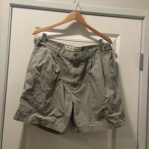 men’s cream/green khaki shorts